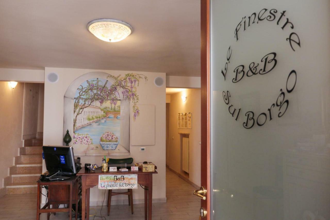 Le Finestre Sul Borgo Rooms Peschiera del Garda Buitenkant foto