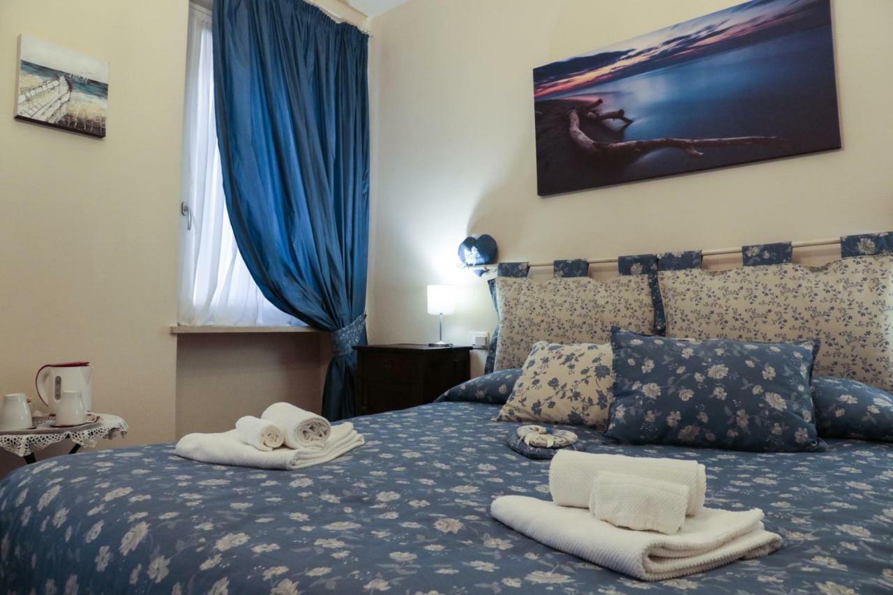 Le Finestre Sul Borgo Rooms Peschiera del Garda Buitenkant foto