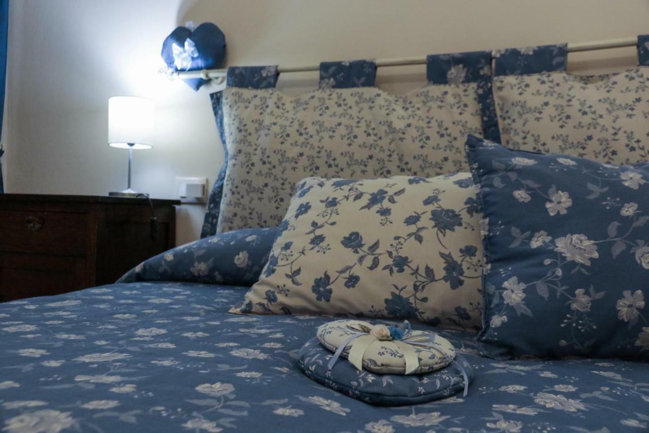 Le Finestre Sul Borgo Rooms Peschiera del Garda Buitenkant foto