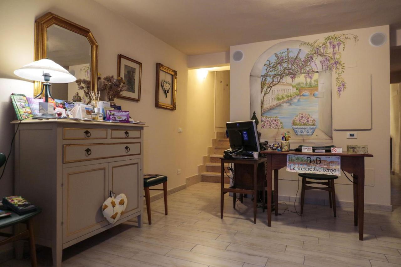 Le Finestre Sul Borgo Rooms Peschiera del Garda Buitenkant foto