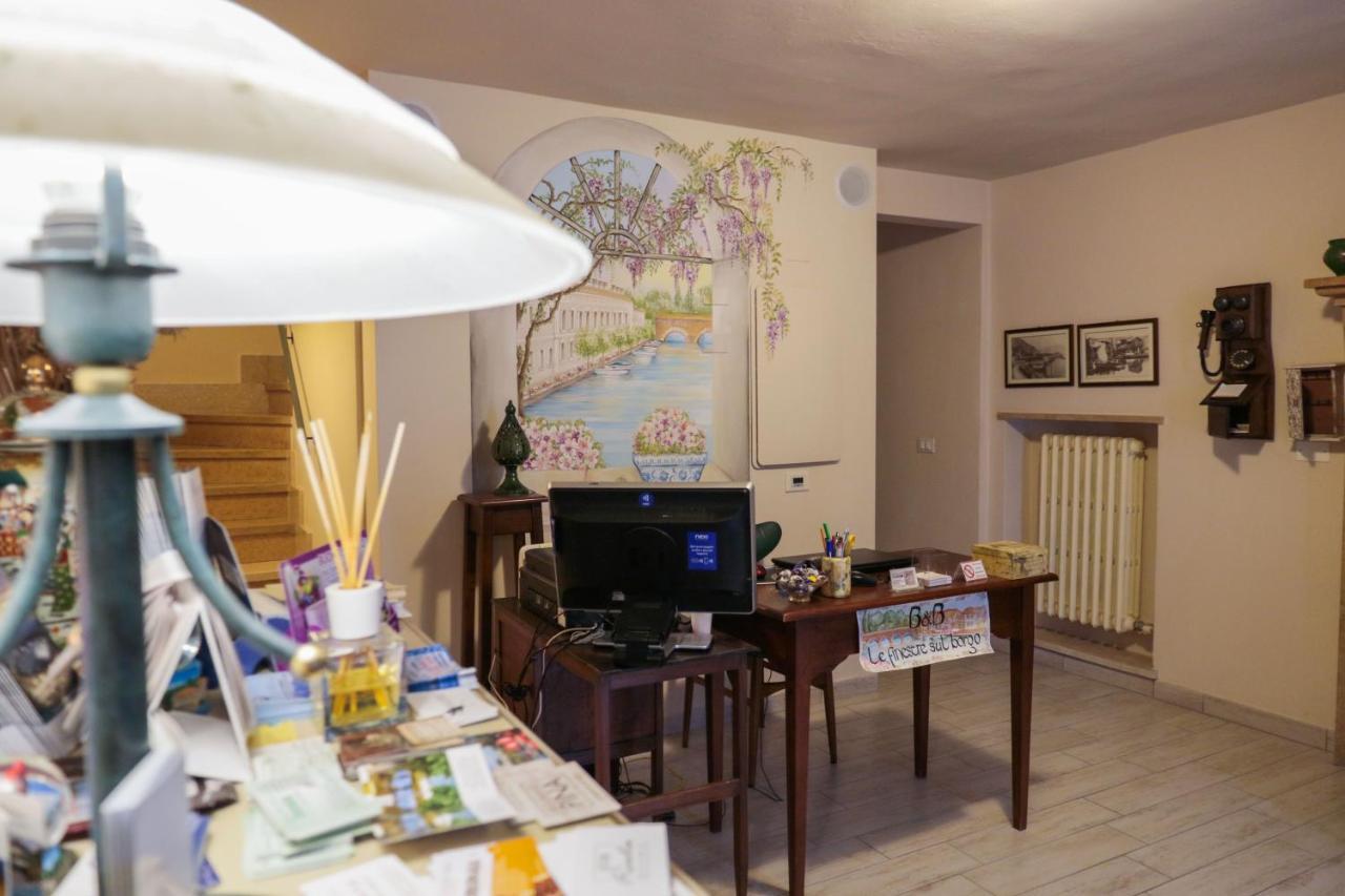 Le Finestre Sul Borgo Rooms Peschiera del Garda Buitenkant foto